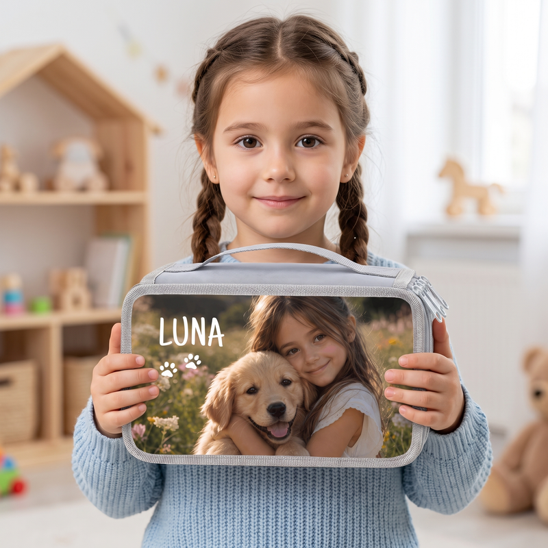 Personalizowany piórnik czterokomorowy z motywem Wednesday i imieniem